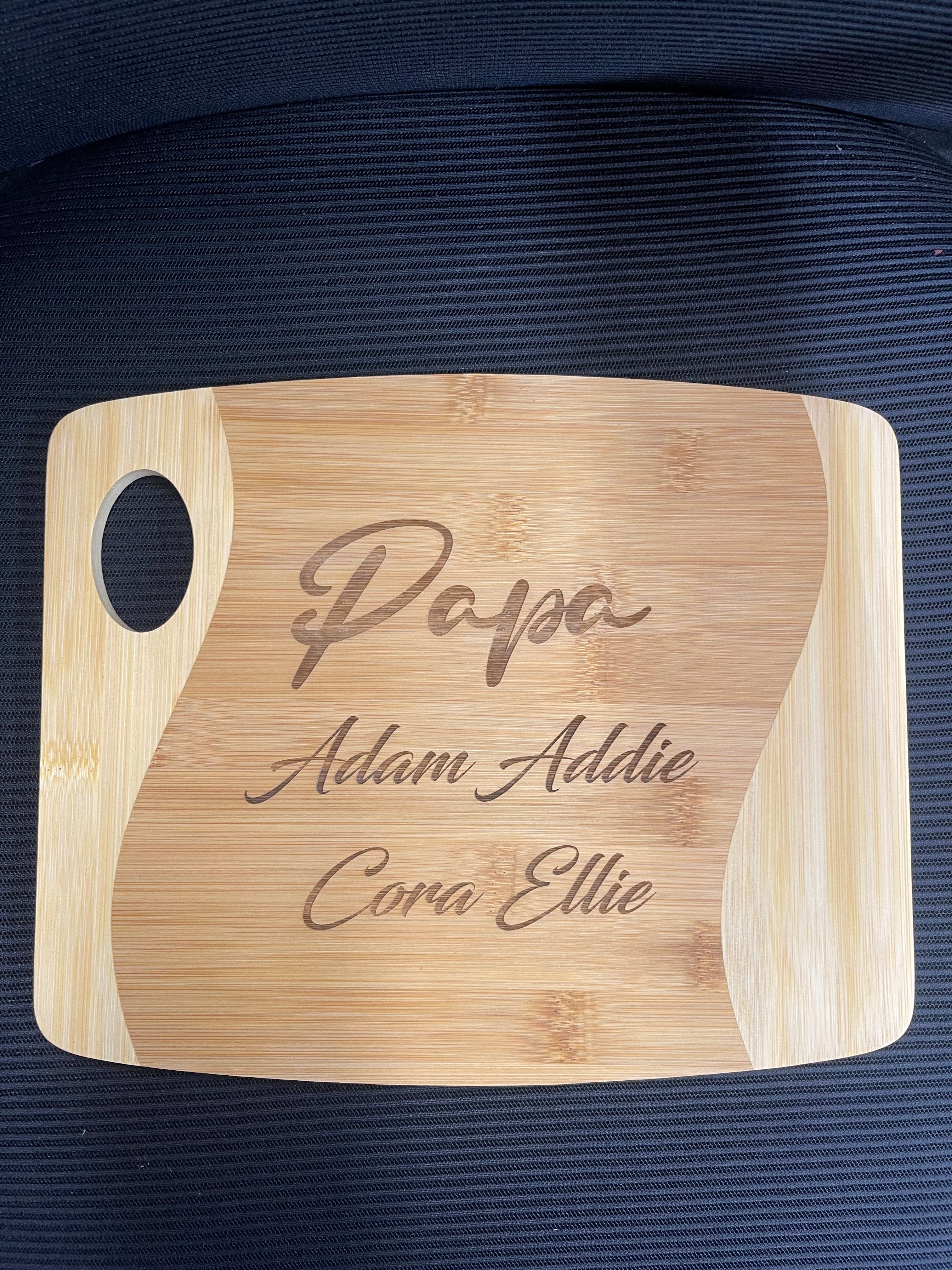 Personalized Two-Tone Bamboo Cutting Board with Handle – 11" x 9"
