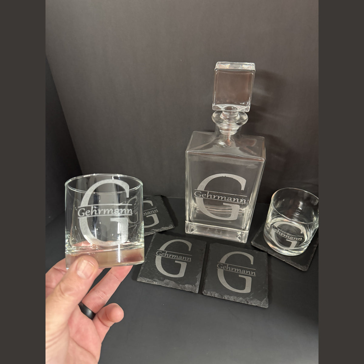 Real photo: engraved 810 ml decanter gift set with two rocks glasses and four slate coasters